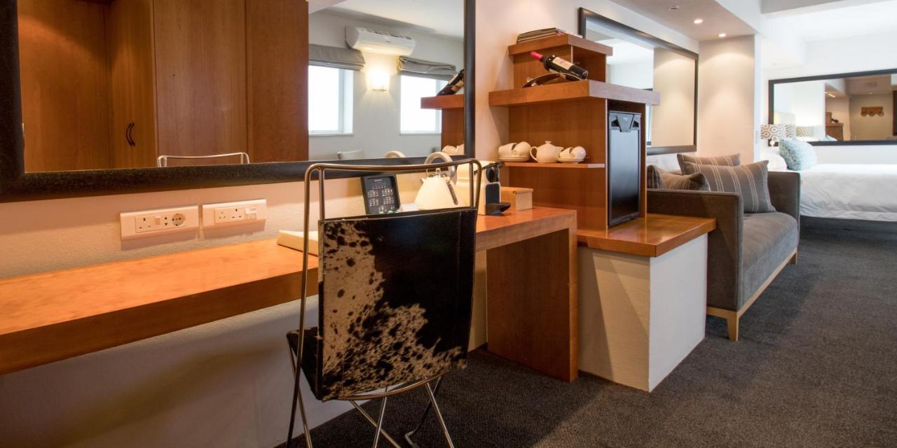 Adventure Pad At The Bay Hotel ケープタウン エクステリア 写真