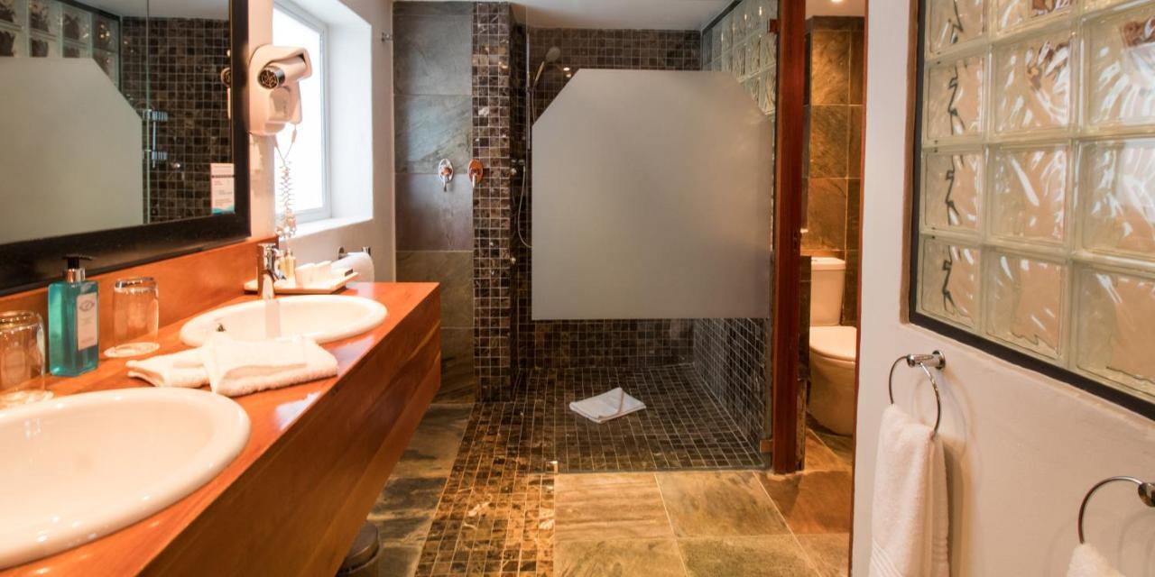 Adventure Pad At The Bay Hotel ケープタウン エクステリア 写真